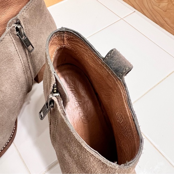 Madewell The Billie boot in suede - Picture 10 of 12
